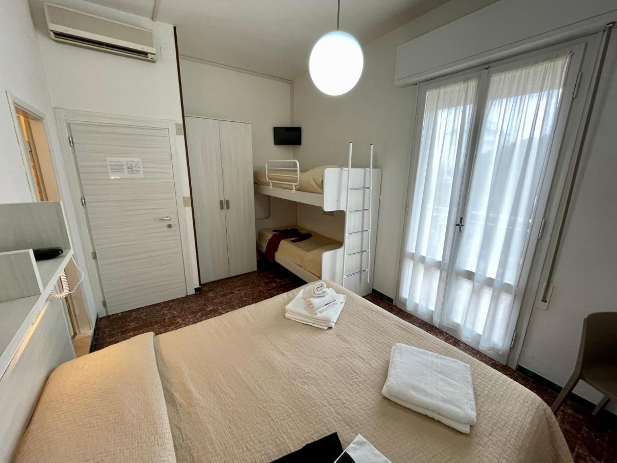 Hotel Napoleon Riccione Exterior foto