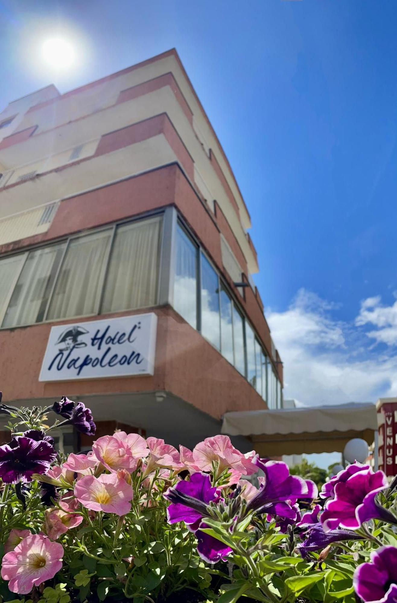 Hotel Napoleon Riccione Exterior foto