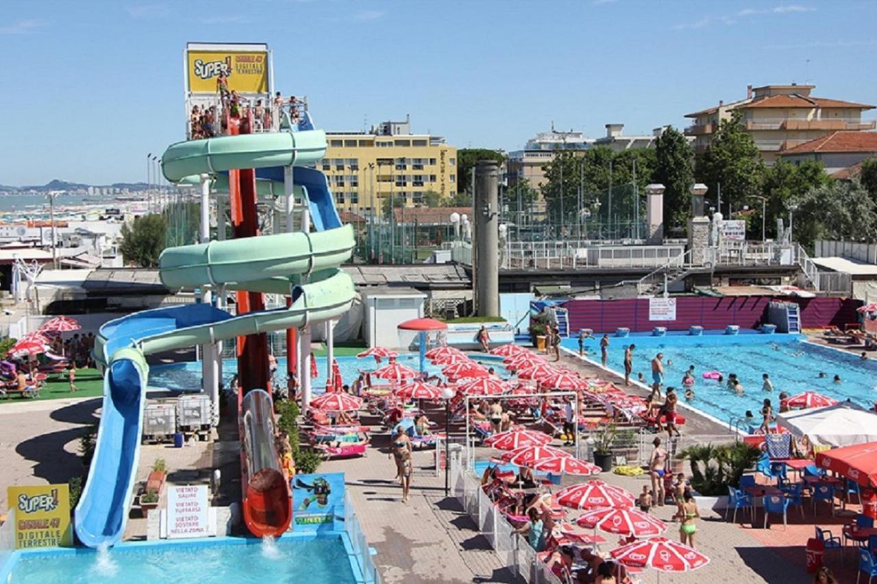 Hotel Napoleon Riccione Exterior foto